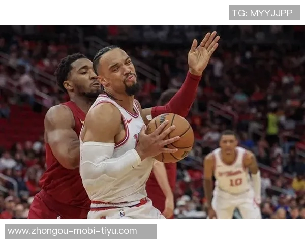 米切尔本赛季表现惊艳场均306分创生涯新高篮板助攻数据全面提升 米切尔本赛季表现惊艳场均306分创生涯新高篮板助攻数据全面提升